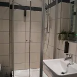- Zoo Apartamento