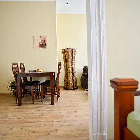- Zoo Appartement *
